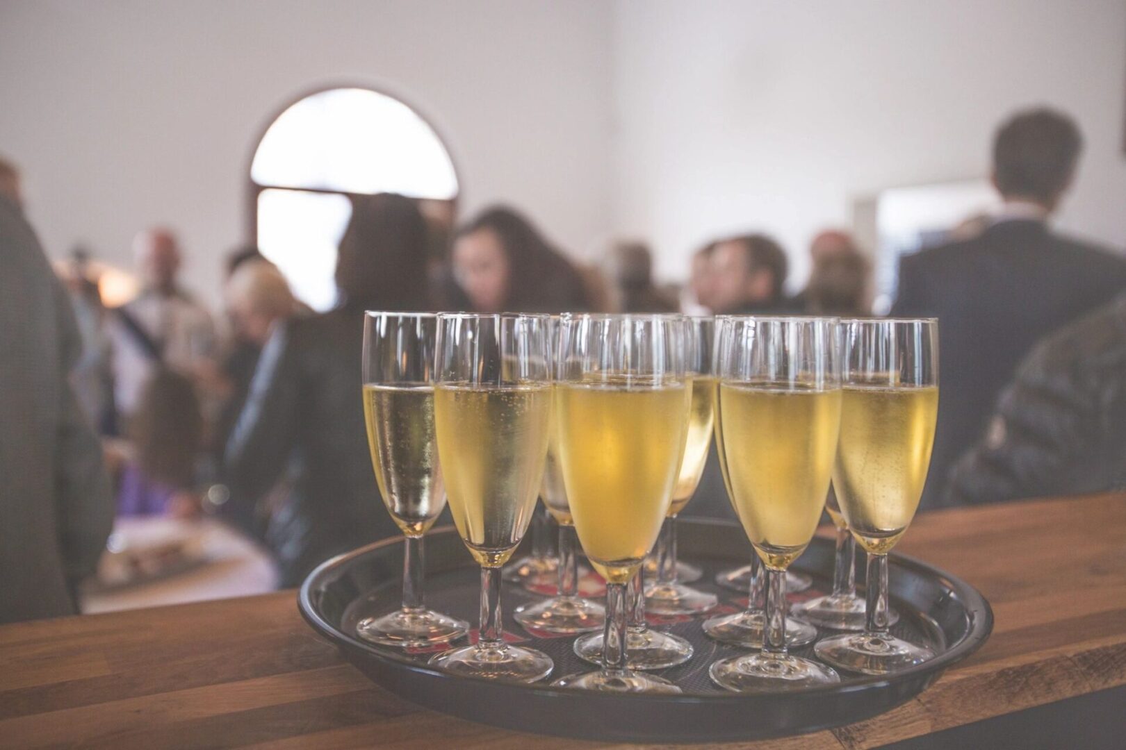 Beer glasses arranged in the serving tray for guests